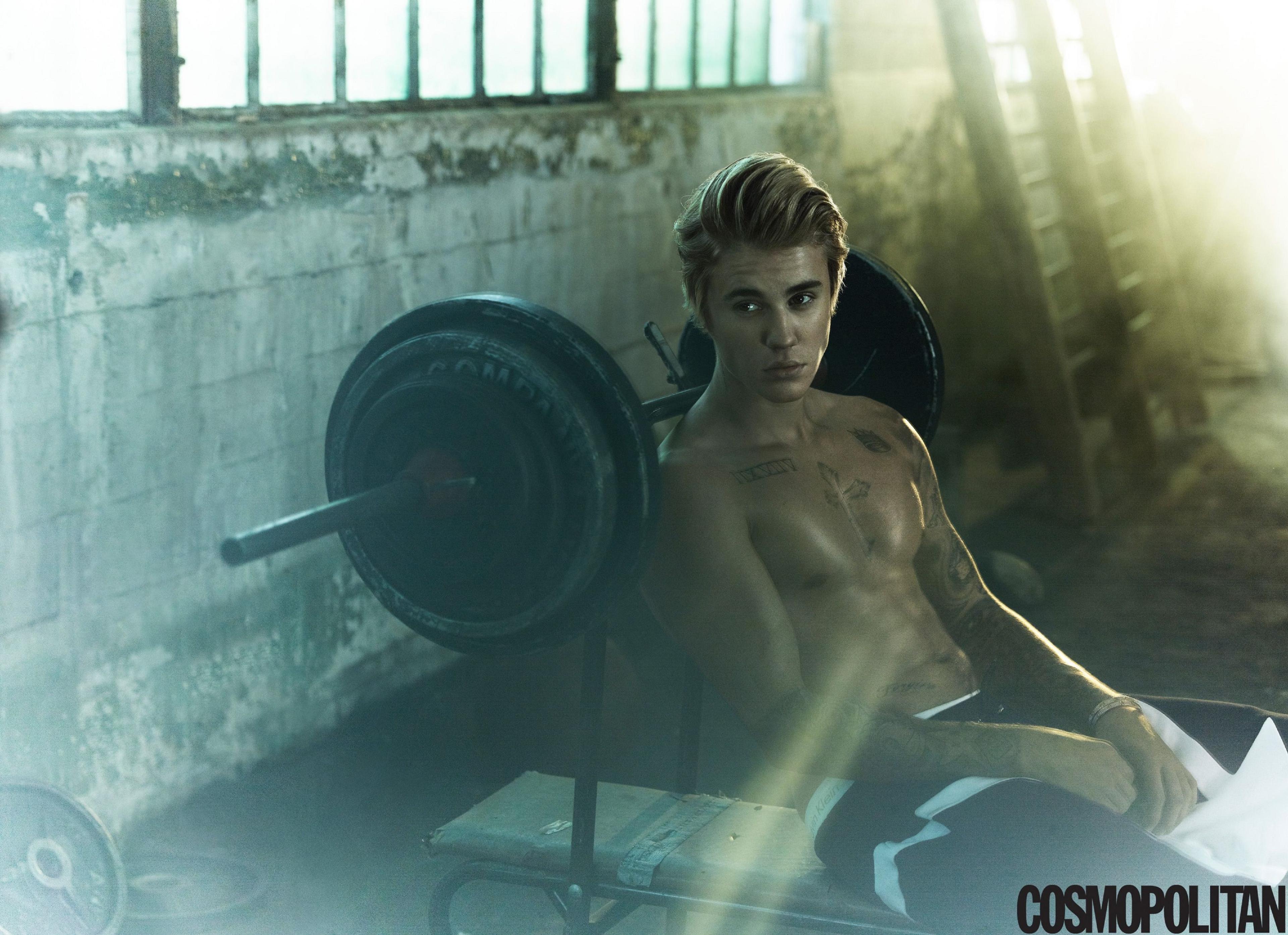 “Trai hư” Justin Bieber ngừng xăm lên cổ vì mong muốn của bà xã