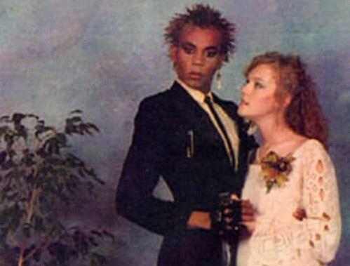 Cuộc đời đó, có bao lâu mà... không chơi lớn với thời trang ảnh kỉ yếu