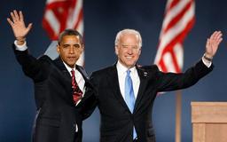 Tổng thống Joe Biden và ông Obama luôn xuất hiện đồng điệu bên nhau