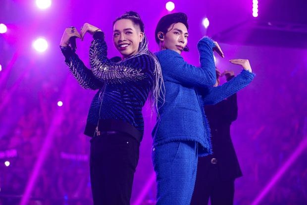 Ơ đây là Đức Phúc hay một thí sinh mới của Rap Việt?