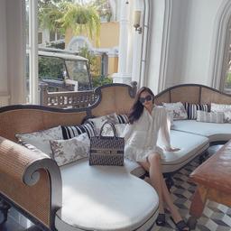 Thời trang của 3 nàng Á hậu sớm "theo chồng bỏ cuộc chơi" có điểm gì chung.