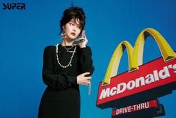 "Hoa đán trốn thuế" Phạm Băng Băng rực rỡ trên bìa tạp chí thời trang