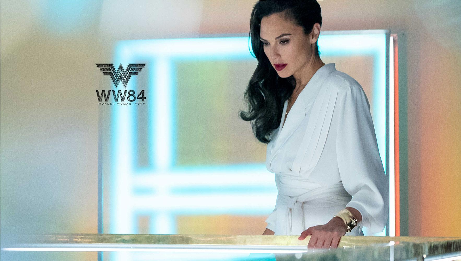 "Wonder Woman" Gal Gadot diện vòng tay nữ quyền từ Tiffany & Co
