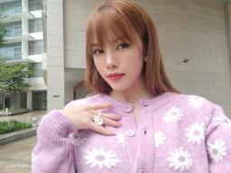 Thiều Bảo Trâm ưa thích makeup giống Lisa, Hải Tú trang điểm đơn giản như gái Pháp