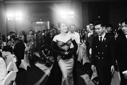 Lý Nhã Kỳ diện váy cổ điển đẹp như minh tinh Hollywood thập niên 50