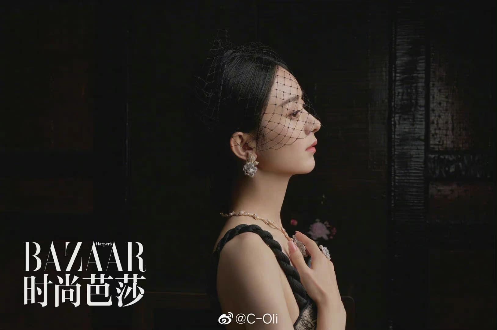 Triệu Lệ Dĩnh bị chê một màu khi xuất hiện trên bìa Harper's Bazaar Trung Quốc