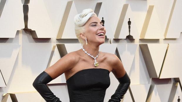 Trước thềm Oscar 2021: Ngắm nhìn 7 món trang sức ấn tượng nhất thảm đỏ