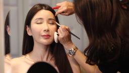 Khám phá tủ đồ làm đẹp của "bà hoàng Hermès" Jamie Chua