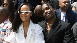4 khoảnh khắc thời trang "đỉnh của chóp" giữa Rihanna và ASAP Rocky