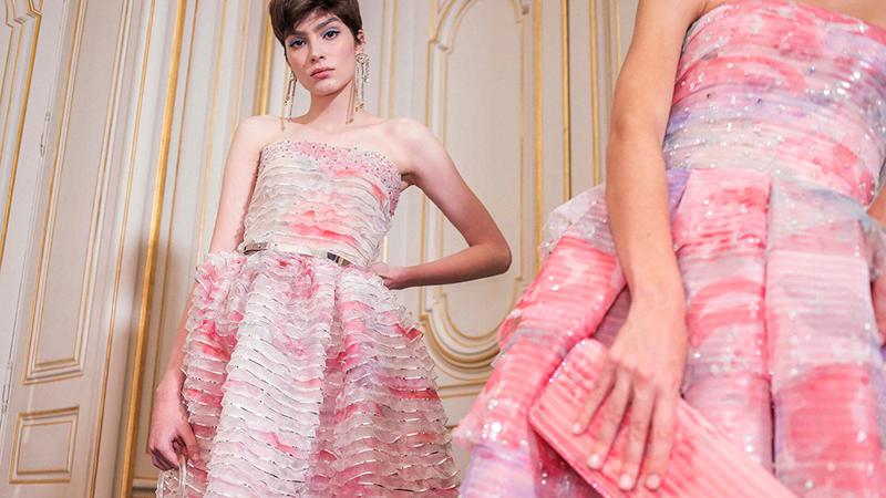 Armani Prive Haute Couture Thu Đông 2021: Sức sáng tạo không ngừng nghỉ