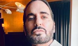 NTK Marc Jacob chi nhiều tiền để phẫu thuật nâng cơ mặt phẳng sâu