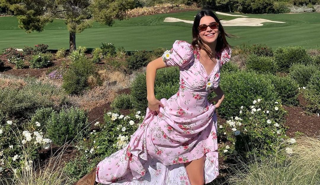 Cuối hạ đầu thu mà thiếu đi những kiểu váy bay bổng này thì thật thiếu xót