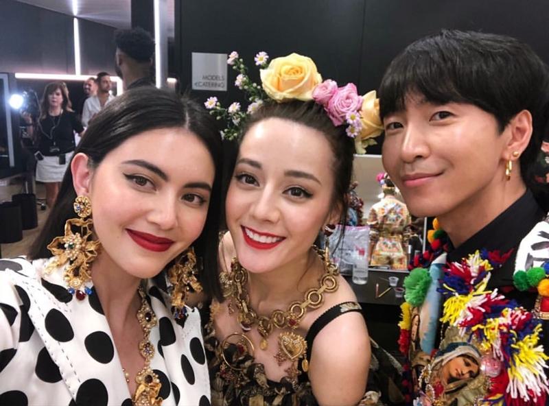 Địch Lệ Nhiệt Ba và 2 lần catwalk tại show D&G