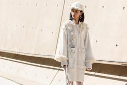 Sao Việt dự tuần lễ thời trang: Châu Bùi, Decao khí chất, Sơn Tùng - MTP lên đồ khó hiểu