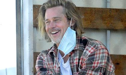 Brad Pitt bất ngờ ra phố đi phát đồ ăn cho dân nghèo bị ảnh hưởng bởi Covid