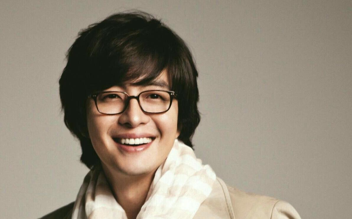 Bae Young Joon xuất hiện trở lại trên mạng xã hội sau hơn 3 năm vắng bóng