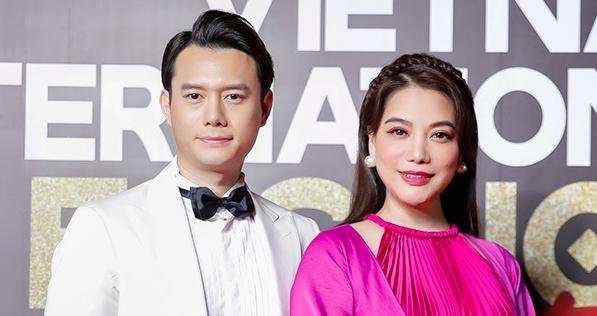 Trương Ngọc Ánh bất ngờ sánh đôi cùng tình trẻ tin đồn kém 14 tuổi với thân hình tăng cân trông thấy