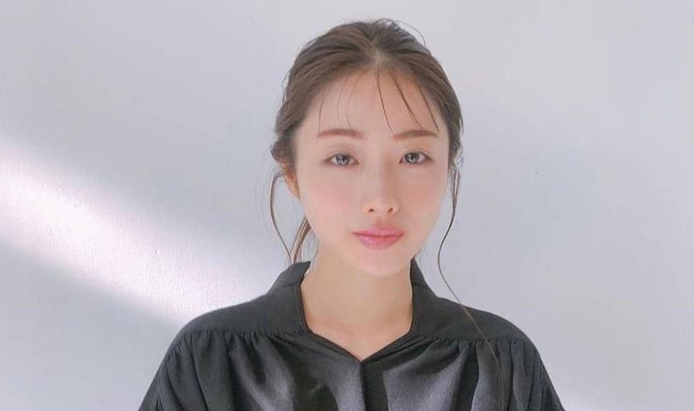 Ishihara Satomi - Biểu tượng nhan sắc Nhật Bản thông báo kết hôn