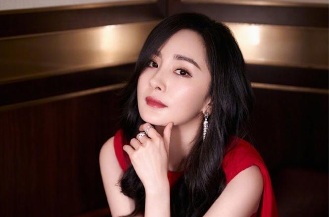Bề ngoài dịu dàng nhưng Dương Mịch ăn nói khiến Tiểu S phải "tắt mic”