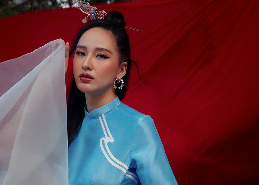 Hơn 10 năm, Mai Phương Thúy mới lại diện áo dài