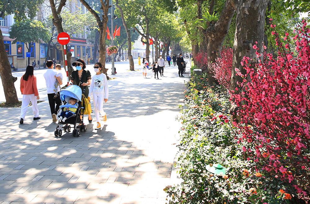 Hà Nội còn 2 ngày nắng ấm trước khi bước vào đợt rét mới