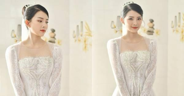 Sau áo dài 40 triệu, vợ Phan Mạnh Quỳnh tiếp tục diện váy cưới 87,5 triệu