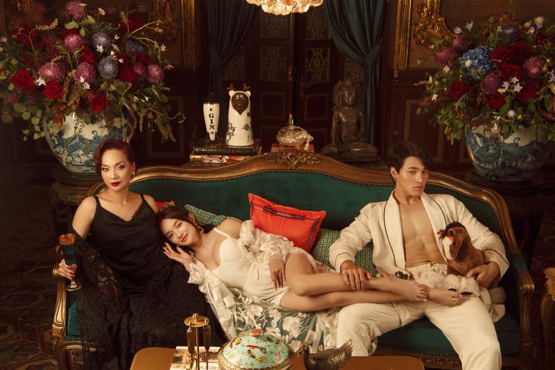 NSND Lê Khanh gợi cảm hơn cả Kaity Nguyễn trong tạo hình Gái già lắm chiêu