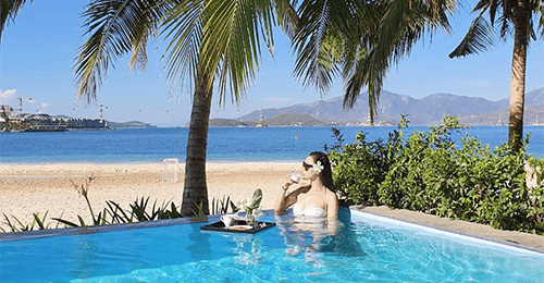 MC Minh Hà khoe vóc dáng không tì vết ở tuổi 34