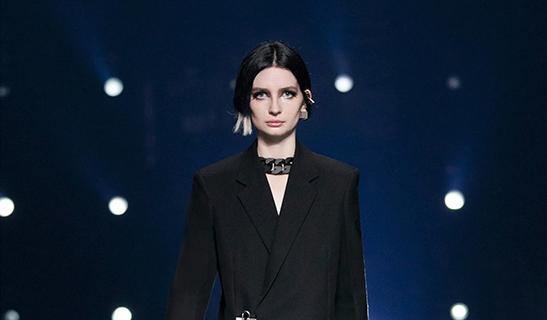 Con gái của ngôi sao quá cố Paul Walker gây ấn tượng với vai trò người mẫu