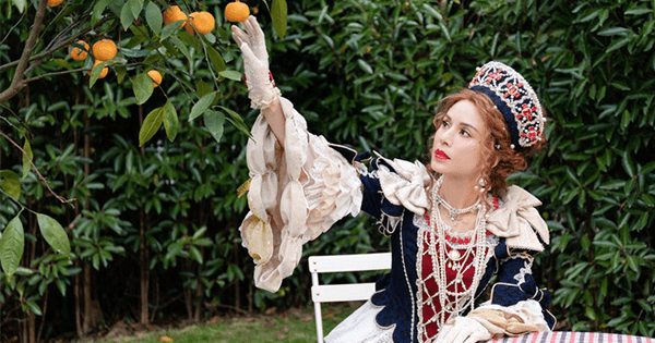 MXH tranh cãi khi Lý Nhược Đồng chơi phong cách Lolita ở tuổi 55