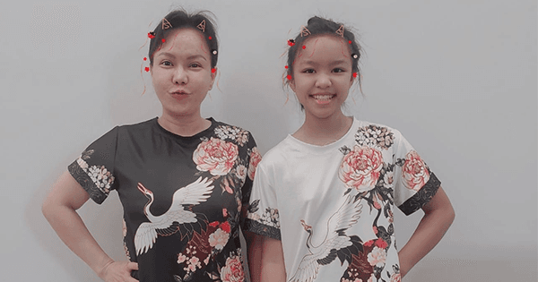 Mẹ con Việt Hương chụp hình sống ảo trong bộ đồ ngủ 100k mua ở chợ