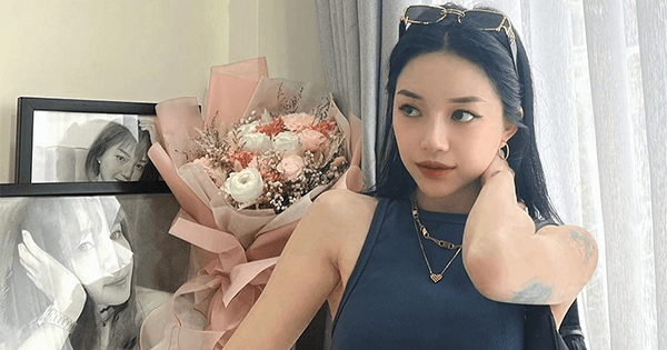 Bạn trai cũ có bồ mới, Linh Ngọc Đàm cũng khoe "đang bận với crush"