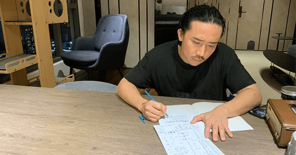 Hari Won "tố" Trấn Thành lười học, yêu 5 năm không nói được tiếng Hàn