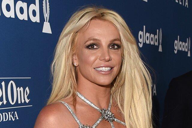 Britney Spears chính thức được tự do sau 13 năm, ăn mừng "ngày tuyệt vời nhất"