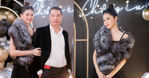 Á hậu Thanh Tú làm sinh nhật cho chồng đại gia nhưng chiếm trọn "spotlight" với nhan sắc lộng lẫy