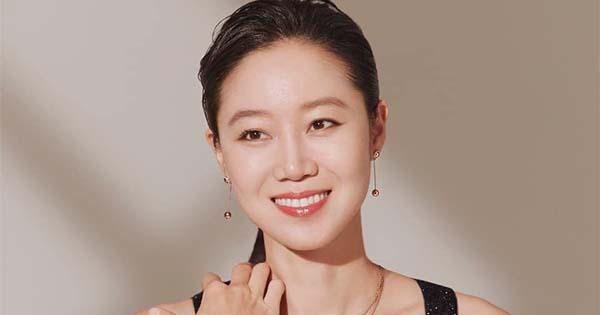 Gong Hyo Jin là ai? Mỹ nhân đẹp lạ thành "nữ hoàng rating" phim Hàn, yêu trai trẻ kém 10 tuổi