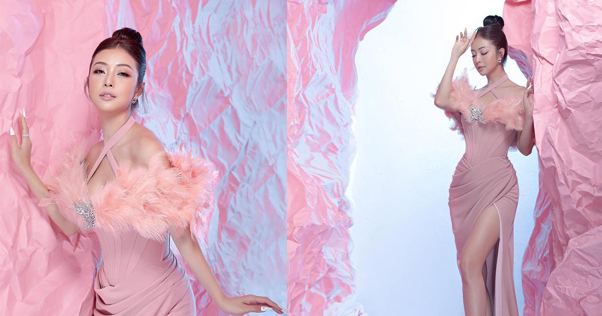 Hôm qua sao làm gì (20/5): "Mẹ 4 con" Jennifer Phạm ngọt ngào, sang trọng ở tuổi U40