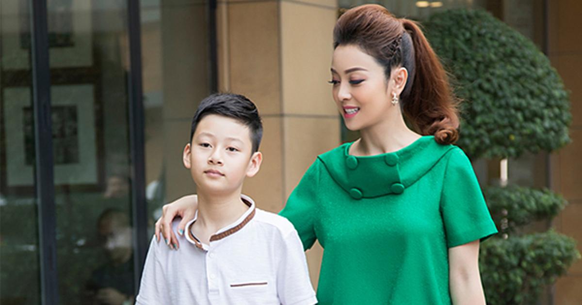 Con trai Jennifer Phạm - Quang Dũng là thủ khoa tốt nghiệp ở Mỹ