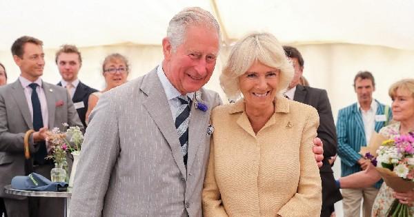 Sau 20 năm, bà Camilla vẫn không nhìn mặt em trai Thái tử Charles