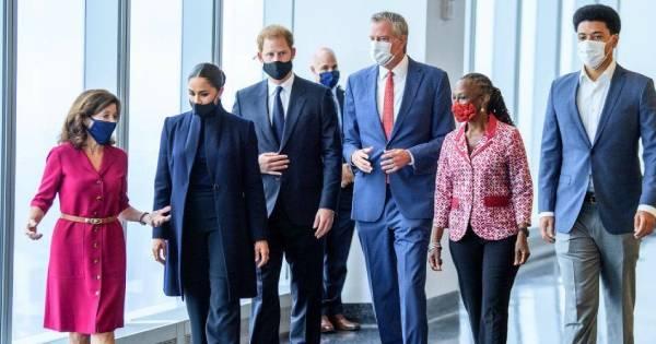 Harry và Meghan vẫn được tiếp đón như người Hoàng gia khi đến thăm New York