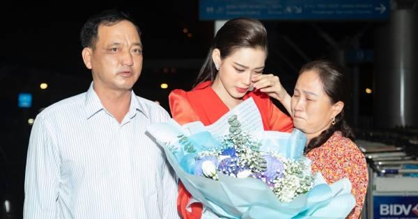 Bố Hoa hậu Đỗ Thị Hà mất ngủ khi con gái bị chê bai