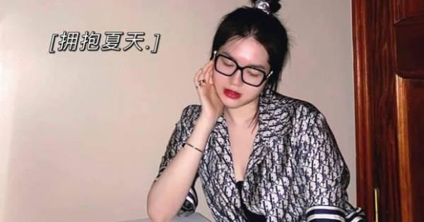 Chân dung Mỹ Anh con gái bầu Thụy: Bạn học của con gái Bill Gates, 21 tuổi làm CEO công ty vũ trụ