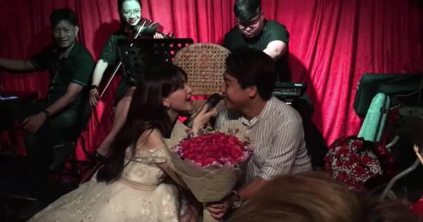 3 năm trước, Hòa Minzy đã cầu hôn bạn trai nhưng giờ vẫn chưa được cưới dù có con chung