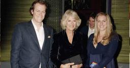 Hai con riêng của bà Camilla trước khi tái hôn với thái tử Charles: Kín tiếng, thành đạt và giàu có