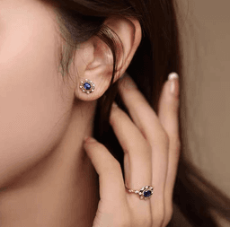 TRANG SỨC HAY TRANG PHỤC? CÁC PHỤ KIỆN ĐÁ QUÝ ĐANG "LÊN TIẾNG" THAY QUẦN ÁO