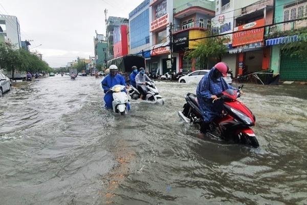 Thời tiết ngày 8/10: Mưa lớn ở miền Trung, nguy cơ ngập úng sạt lở do lũ