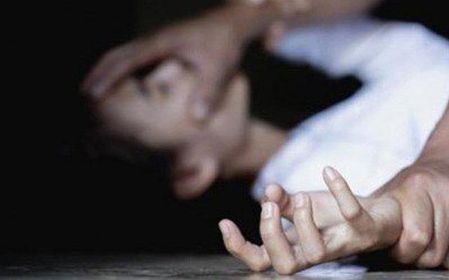 Nữ giáo viên ngoại quốc bị xe ôm tấn công tình dục rồi cướp của