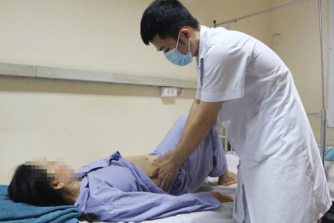 Bệnh nhân nữ phát hiện ung thư thận nhờ đau nhức lưng thường xuyên