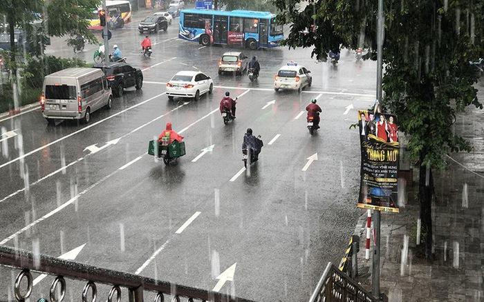 Cả nước sẵn sàng ứng phó với áp thấp nhiệt đới có thể mạnh lên thành bão 12