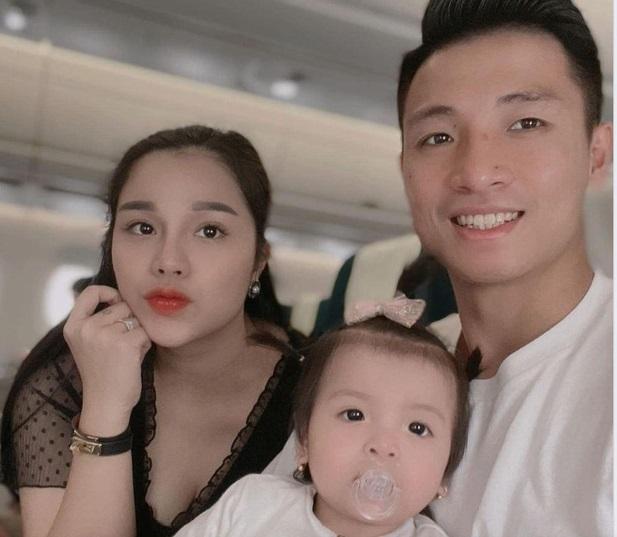 Vợ chồng Bùi Tiến Dũng ra Phú Quốc sớm để dự đám cưới Công Phượng